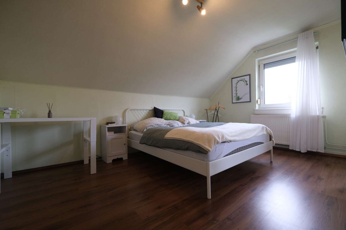 Zimmer 1 Dachgeschoss